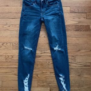 American eagle distressed jeans